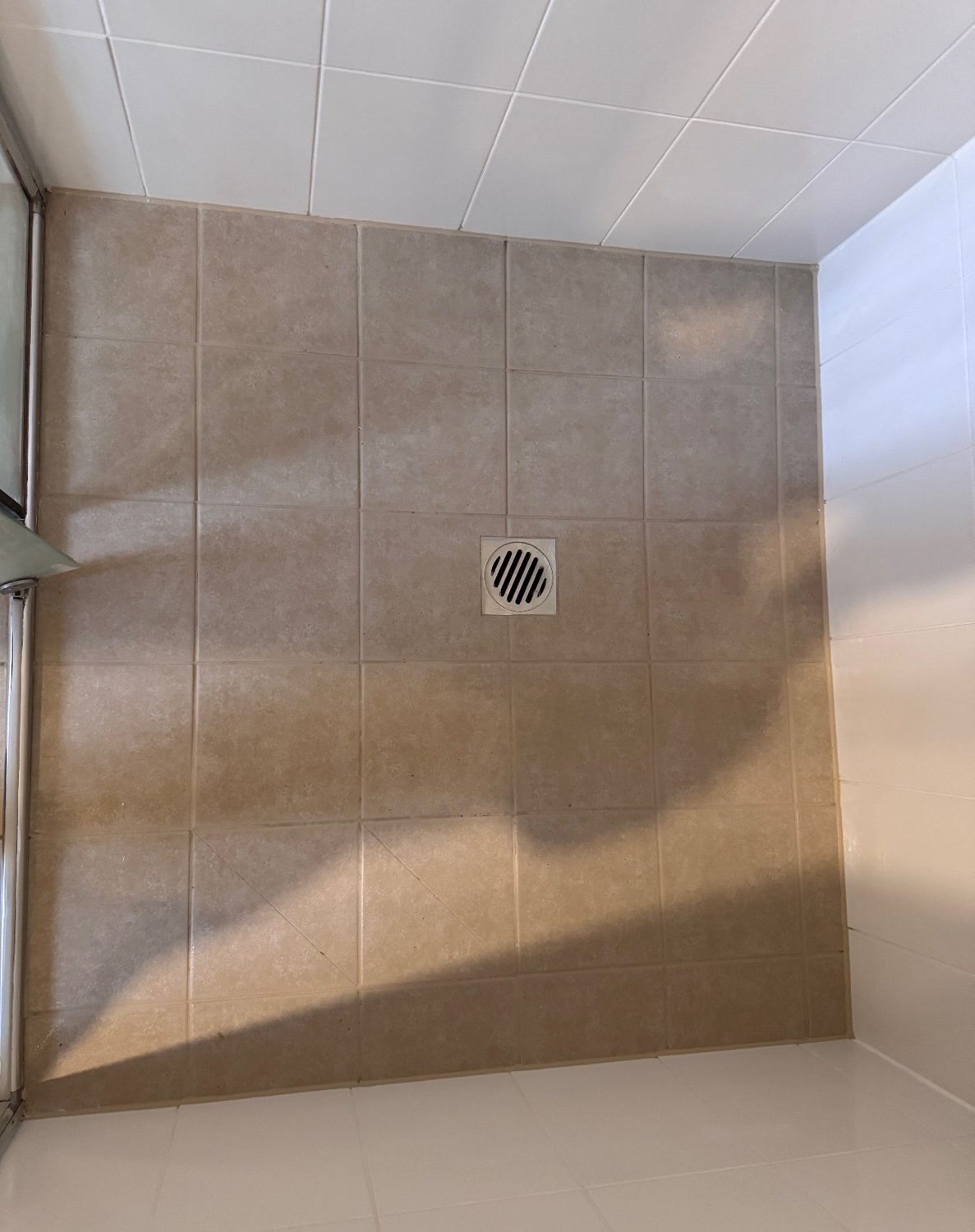 Second shower after regrouting